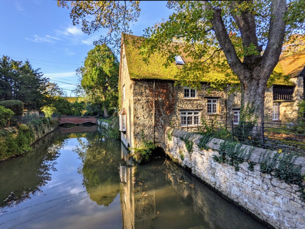 Thames Path Hike