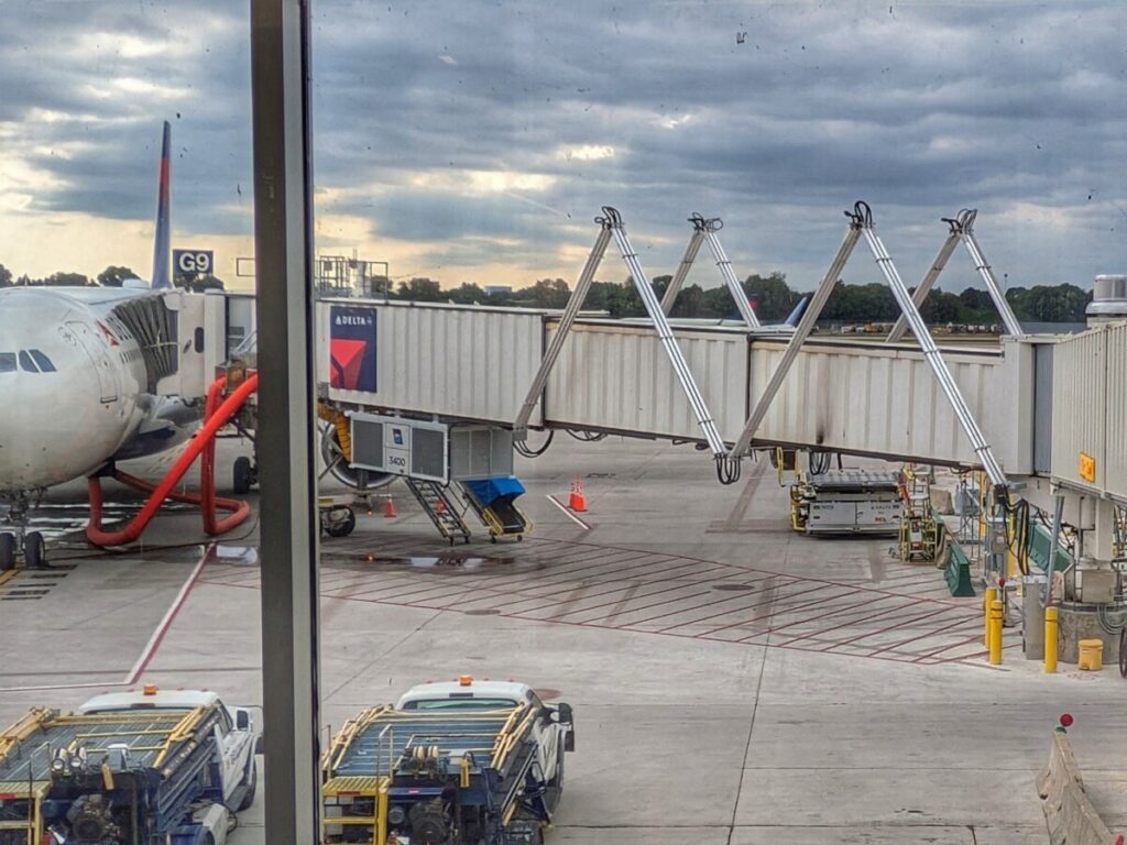 View of MSP Gate G9 Jet Bridge